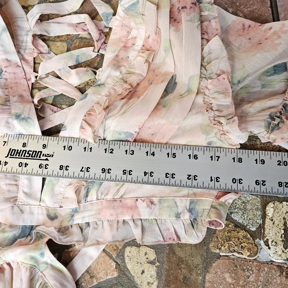 Ruffle Trim Lace-up back Floral Print Deep V-neck Waist Cutout, Size Medium - Picture 7 of 11